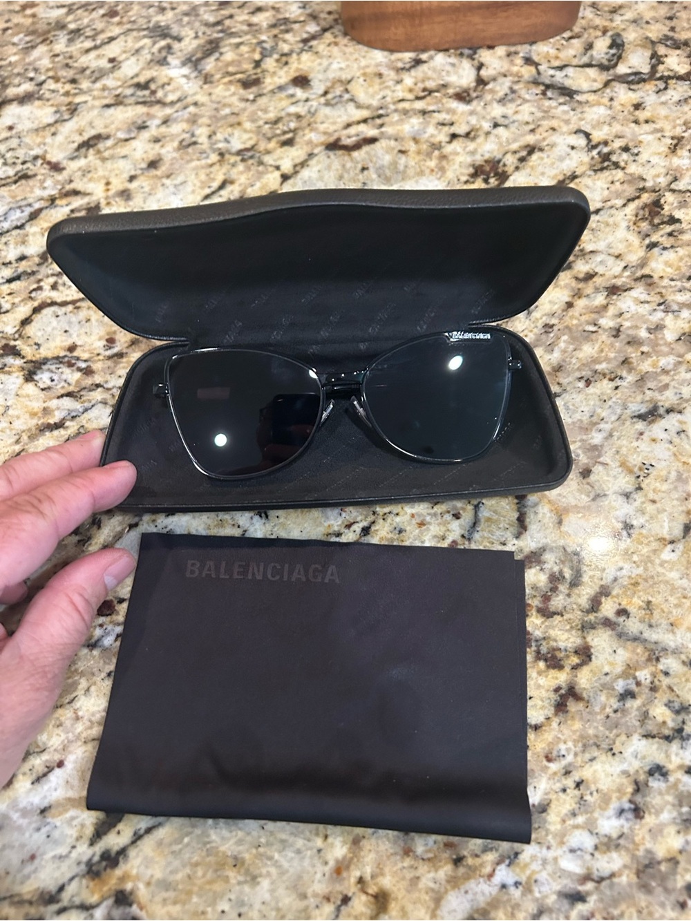 Balenciaga Cat-eye Sunglasses Black